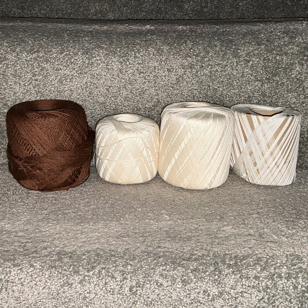 Spools Of Cotton Darning Thread Cream Brown White